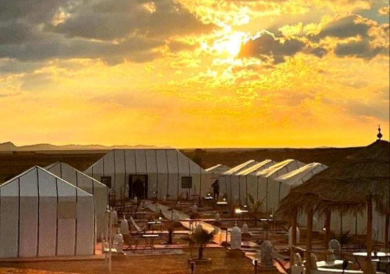 Fantastic Luxury Camp Hotel เมอร์ซูกา ภายนอก รูปภาพ